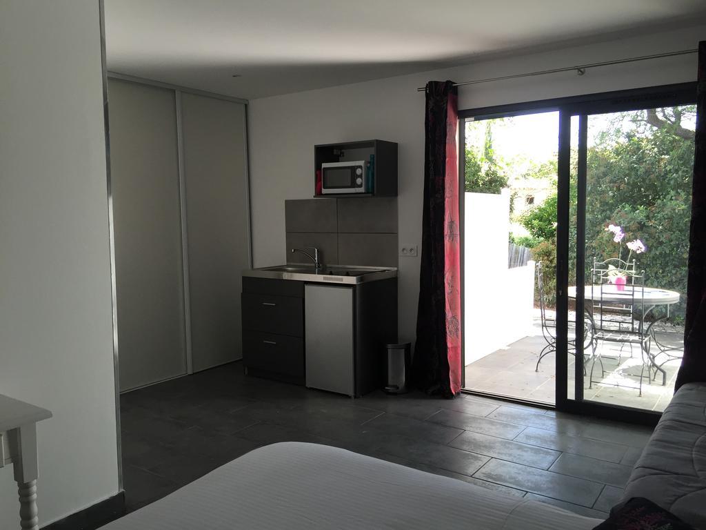 Chambres D'Hotes Le Mas Du Bijou Bleu Puget-sur Argens Exteriör bild