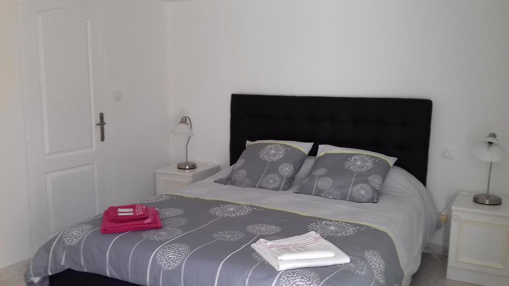 Chambres D'Hotes Le Mas Du Bijou Bleu Puget-sur Argens Exteriör bild