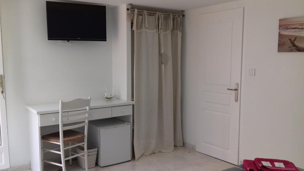 Chambres D'Hotes Le Mas Du Bijou Bleu Puget-sur Argens Exteriör bild